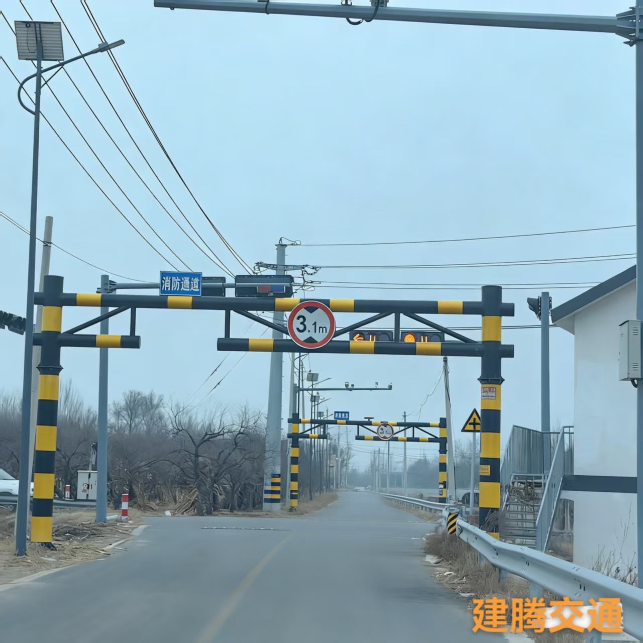 平凉市铁路限高架八角杆 - 一站式服务